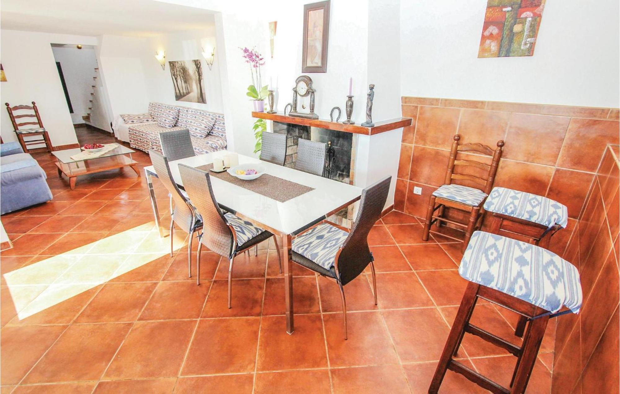 Gorgeous Home In Muro With Kitchen 外观 照片